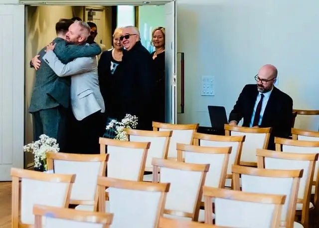 Daniel Law Pianist playing at wedding