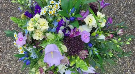 Kaye Souter - Suffolk wedding florist